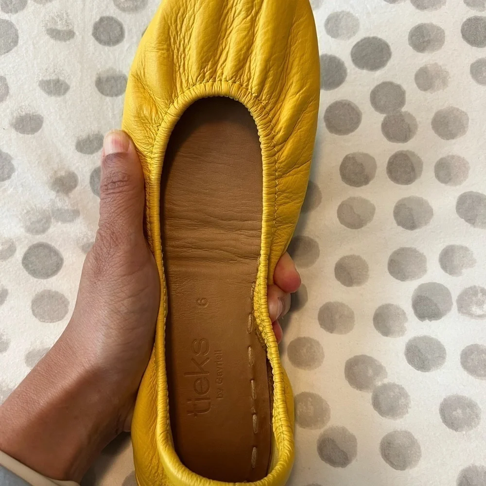 Tieks Mustard Yellow Ballet Flat Shoes Size 6
